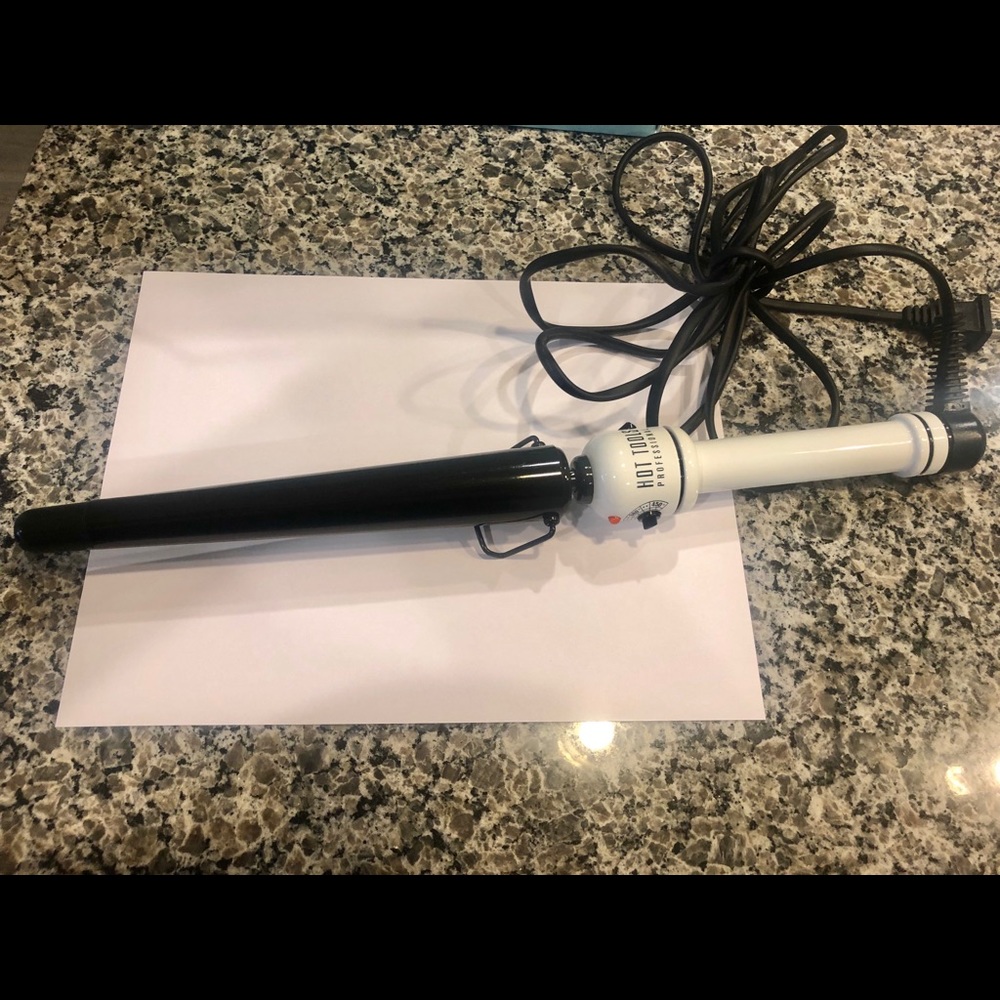 1.25 Hot Tools curling wand XL barrel